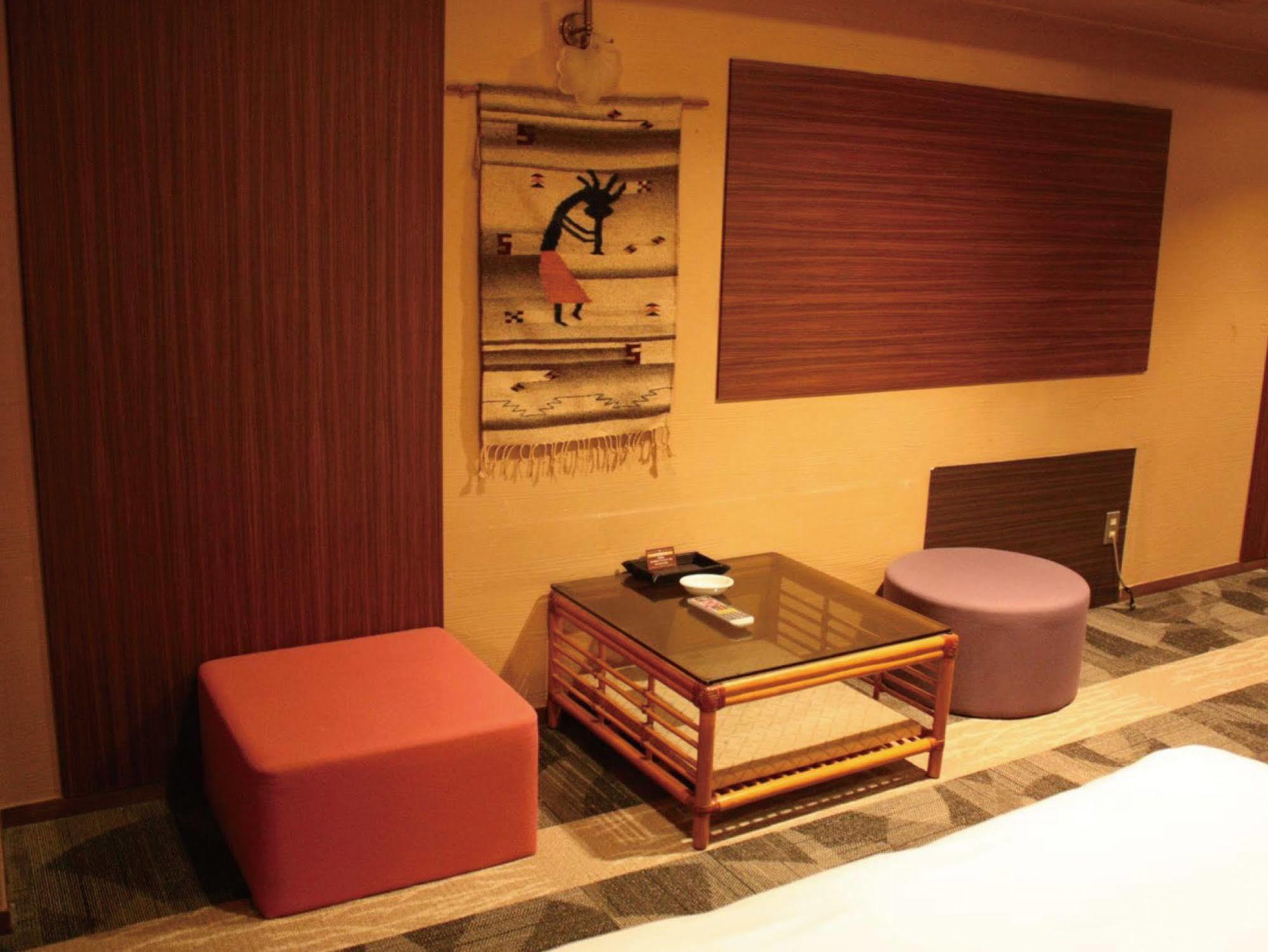 Hotel Dessert Hills - Adults Only Muko Екстериор снимка